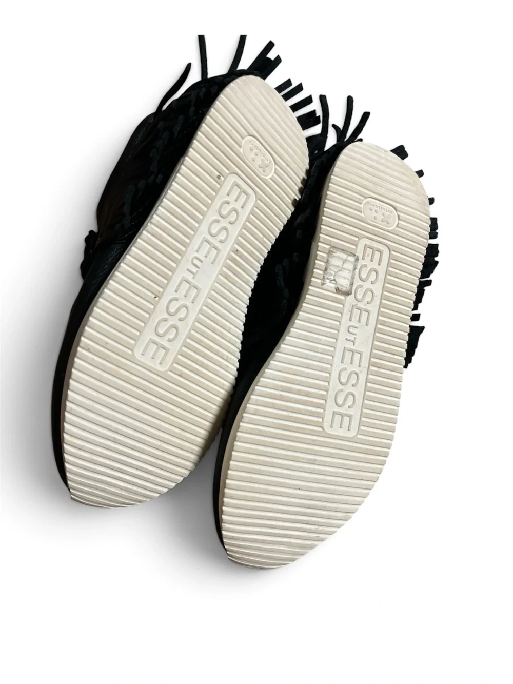 Esseutesse - Women's Fringe Leather Sneaker